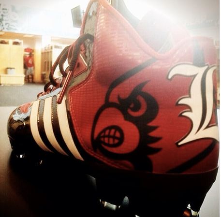 Louisville Cardinals Bitz Shoe Charm –